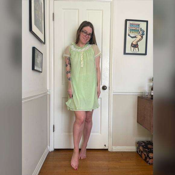60s Vintage Mint Green Nylon Babydoll w Capped Sleeves - Picture 1 of 9